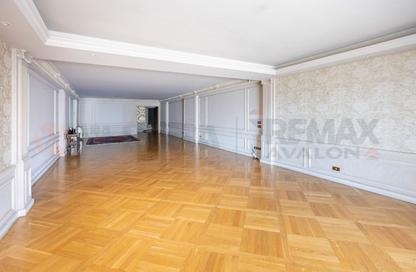 Apartment - 3 Bedrooms - 3 Bathrooms for sale in Ibn Hokal St. - San Stefano - Hay Sharq - Alexandria