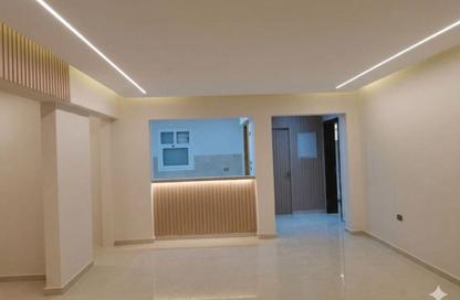 Apartment - 3 Bedrooms - 3 Bathrooms for sale in Mountain View iCity - 5th Settlement Compounds - The 5th Settlement - New Cairo City - Cairo