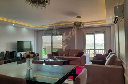 Apartment - 2 Bedrooms - 2 Bathrooms for sale in Stone Residence - 5th Settlement Compounds - The 5th Settlement - New Cairo City - Cairo