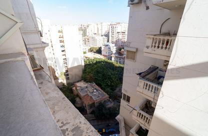 Apartment - 3 Bedrooms - 2 Bathrooms for sale in Smouha - Hay Sharq - Alexandria