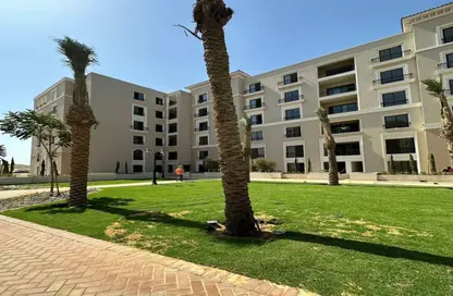 Apartment - 3 Bedrooms - 3 Bathrooms for sale in Village West - Sheikh Zayed Compounds - Sheikh Zayed City - Giza
