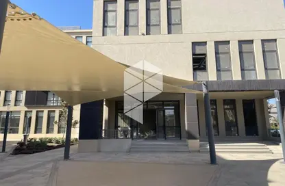 مساحات مكتبية - 8 غرف نوم - 4 حمامات للايجار في ديستريكت 5 - كمبوندات التجمع الخامس - التجمع الخامس - مدينة القاهرة الجديدة - القاهرة