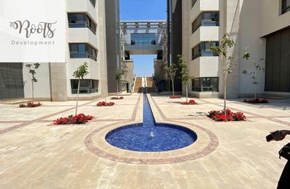 Clinic - Studio - 1 Bathroom for sale in New Giza - Cairo Alexandria Desert Road - 6 October City - Giza