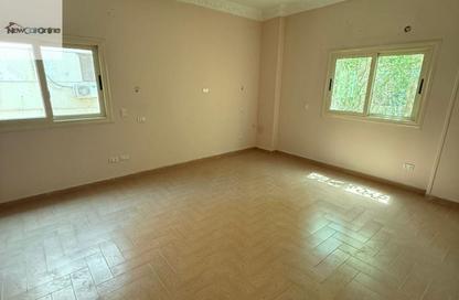 Apartment - 3 Bedrooms - 2 Bathrooms for sale in Street 15 - District 3 - The 5th Settlement - New Cairo City - Cairo
