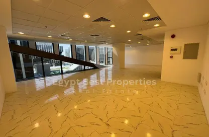 مساحات مكتبية - 8 غرف نوم - 2 حمامات للبيع في بارك ستريت - الطريق الدائري - التجمع الخامس - مدينة القاهرة الجديدة - القاهرة