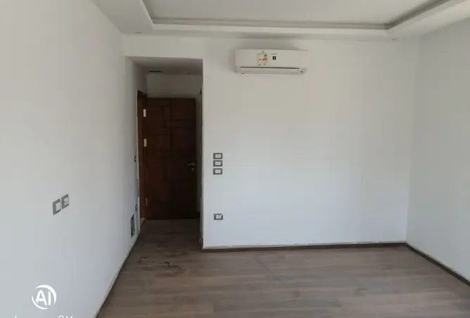 113825711 - Property Image 2