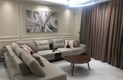 Apartment - 2 Bedrooms - 1 Bathroom for rent in Taj City - 5th Settlement Compounds - The 5th Settlement - New Cairo City - Cairo