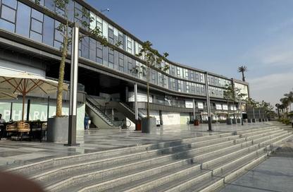 Retail - Studio - 2 Bathrooms for rent in Sway Mall - Mohamed Naguib Axis - North Investors Area - New Cairo City - Cairo