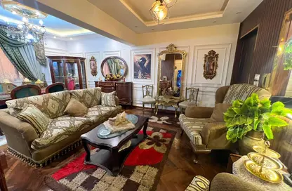 Apartment - 2 Bedrooms - 1 Bathroom for sale in Laurent - Hay Sharq - Alexandria