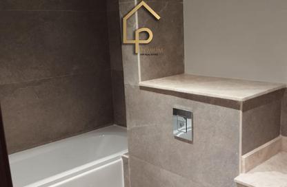 Apartment - 3 Bedrooms - 3 Bathrooms for sale in Village Views - Zed Towers - Sheikh Zayed Compounds - Sheikh Zayed City - Giza