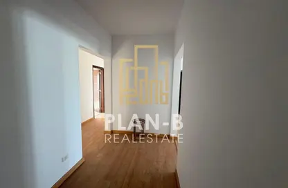 Apartment - 3 Bedrooms - 3 Bathrooms for rent in Beverly Hills Road - 17th District - Sheikh Zayed City - Giza