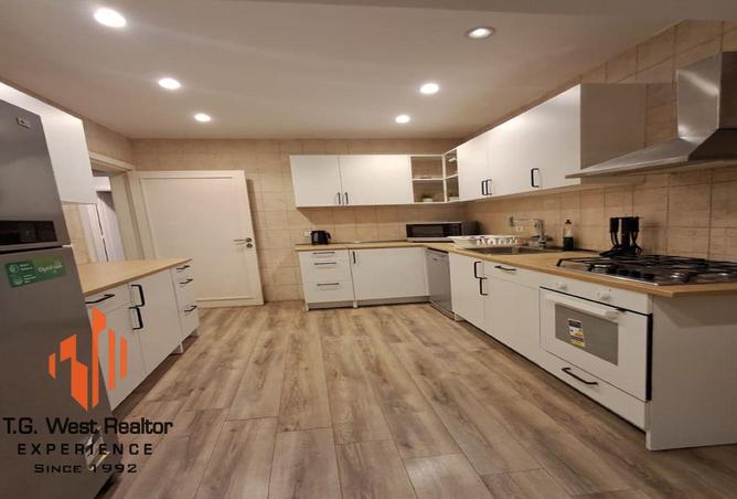 72178973 - Property Image 3
