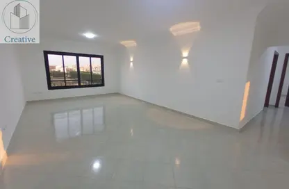 شقة - 3 غرف نوم - 2 حمامات للبيع في وادي الربيع - الحي الثالث غرب - مدينة الشروق - القاهرة