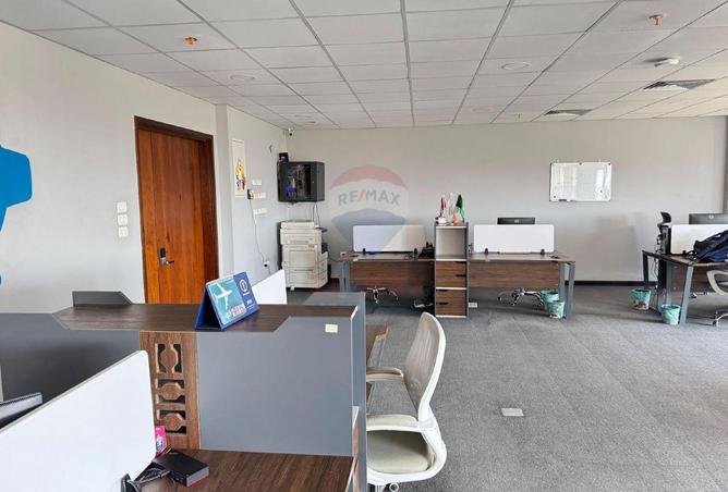 53470987 - Property Image 3