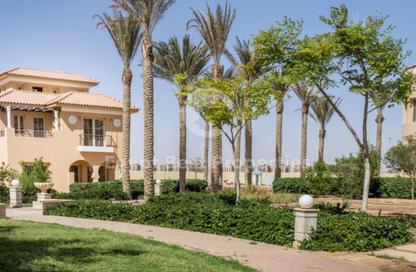 Villa - 4 - 4 for sale in Cluster 1 - Hyde Park - New Cairo City - Cairo