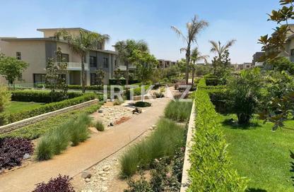 Apartment - 3 Bedrooms - 3 Bathrooms for sale in Swan Lake Residence - 5th Settlement Compounds - The 5th Settlement - New Cairo City - Cairo
