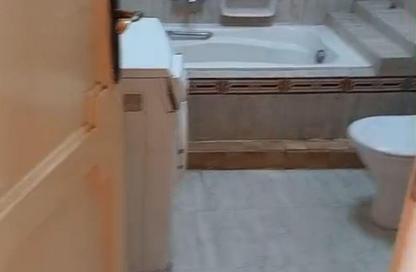 Apartment - 3 Bedrooms - 2 Bathrooms for rent in Abdel Hay Hegazy St. - 8th Zone - Nasr City - Cairo