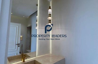 Townhouse - 4 - 4 for sale in New Giza - Cairo Alexandria Desert Road - 6 October City - Giza