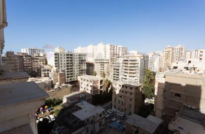 شقة - 3 غرف نوم - 2 حمامات للبيع في لوران - حي شرق - الاسكندرية
