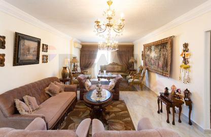 Apartment - 3 Bedrooms - 2 Bathrooms for sale in Laurent - Hay Sharq - Alexandria