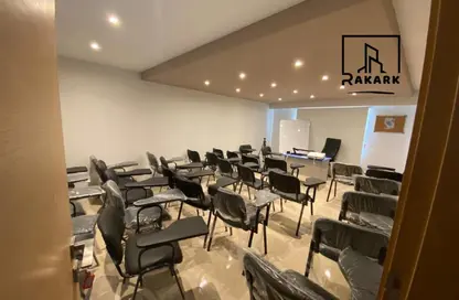 مساحات مكتبية - 6 غرف نوم - 3 حمامات للايجار في مساكن شيراتون - شيراتون المطار - النزهة - القاهرة