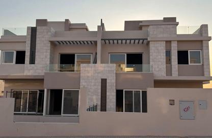 تاون هاوس - 4 - 3 للبيع في تواني هايد بارك - كمبوندات 6 أكتوبر - مدينة 6 أكتوبر - الجيزة