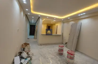 Apartment - 2 Bedrooms - 1 Bathroom for rent in Youssef Tower - Mecca St. - Zahraa El Maadi - Hay El Maadi - Cairo