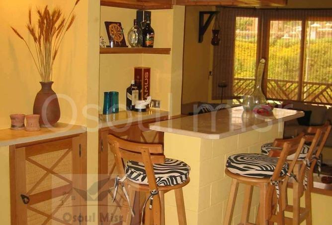 8576751 - Property Image 2