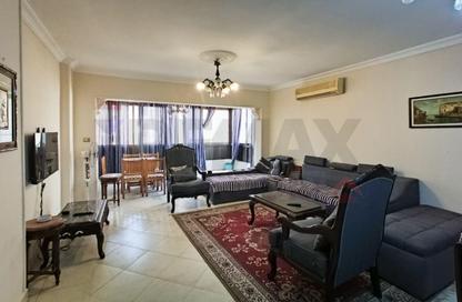 Apartment - 3 Bedrooms - 1 Bathroom for rent in Al Moaskar Al Romani St. - Roushdy - Hay Sharq - Alexandria