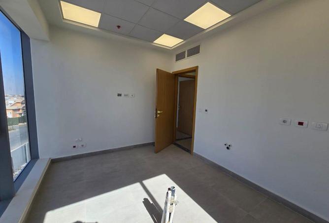 99103952 - Property Image 2