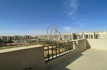 (بنتهاوس  (روف - 3 غرف نوم - 3 حمامات للايجار في مون ريزيدنس - فيفث سكوير - التجمع الخامس - مدينة القاهرة الجديدة - القاهرة