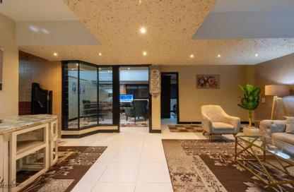Apartment - 2 Bedrooms - 2 Bathrooms for sale in Abou al mahasen al shazli St. - Al Agouza - Giza