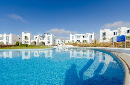 Chalet - 2 Bedrooms - 2 Bathrooms for sale in Mountain View - Ras Al Hekma - North Coast