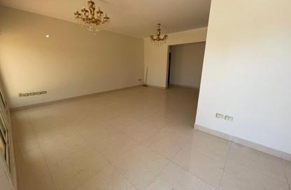 Apartment - 2 Bedrooms - 2 Bathrooms for rent in Area E - Ganoob El Acadimia - New Cairo City - Cairo