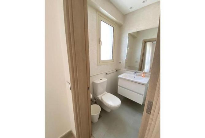 8648010 - Property Image 3