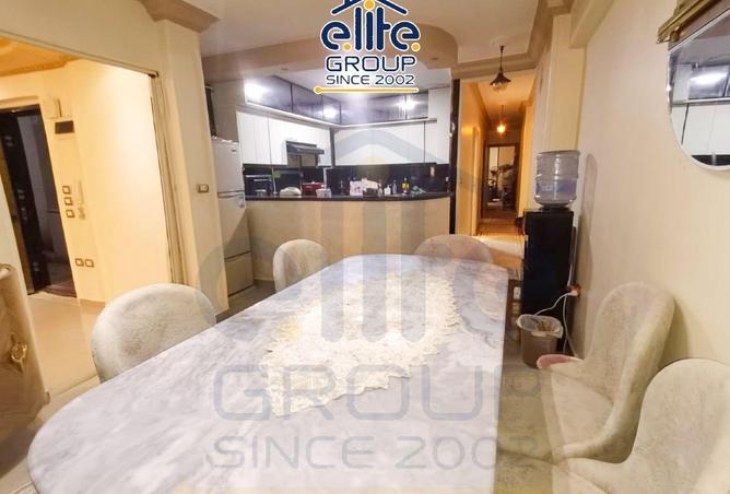 73772402 - Property Image 2