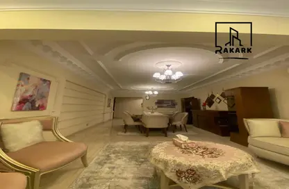 شقة - 3 غرف نوم - 2 حمامات للبيع في شارع مصطفي النحاس - المنطقة السادسة - مدينة نصر - القاهرة