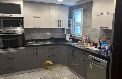 Duplex - 3 Bedrooms - 3 Bathrooms for sale in Etapa - Sheikh Zayed Compounds - Sheikh Zayed City - Giza