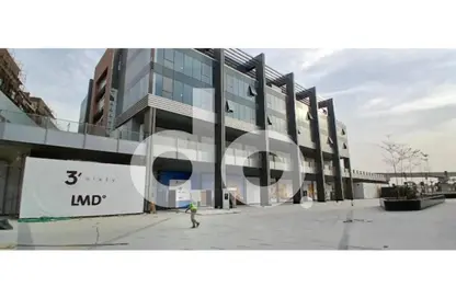 Office Space - 2 Bedrooms - 1 Bathroom for sale in Three Sixty - 5th Settlement Compounds - The 5th Settlement - New Cairo City - Cairo