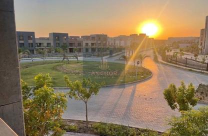 Apartment - 2 Bedrooms - 2 Bathrooms for sale in District 5 - 5th Settlement Compounds - The 5th Settlement - New Cairo City - Cairo