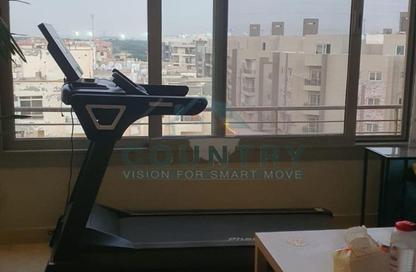 Apartment - 1 - 1 for sale in Palm Hills Village Gate - South Investors Area - New Cairo City - Cairo