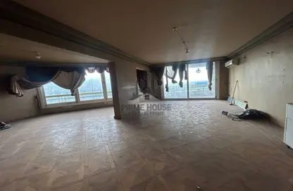 Apartment - 4 Bedrooms - 3 Bathrooms for sale in Kasr Al Safa St. - Zezenia - Hay Sharq - Alexandria Apartment - 4 Bedrooms - 3 Bathrooms for sale in Kasr Al Safa St. - Zezenia - Hay Sharq - Alexandria