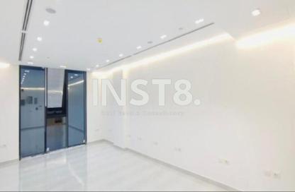 Office Space - Studio - 1 Bathroom for rent in Hyde Park Business District Mall - South Teseen St. - The 5th Settlement - New Cairo City - Cairo