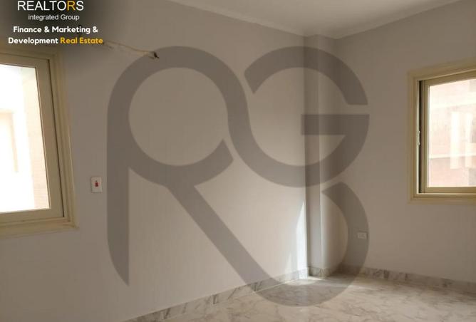 8591599 - Property Image 3