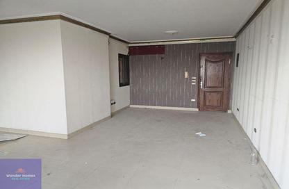 Apartment - 3 Bedrooms - 2 Bathrooms for sale in 6th Sector - Zahraa El Maadi - Hay El Maadi - Cairo