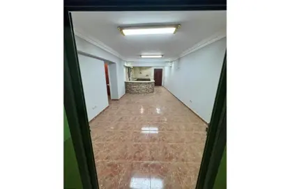 شقة - 3 غرف نوم - 2 حمامات للبيع في شارع الخليفه الظافر - الحي السابع - مدينة نصر - القاهرة