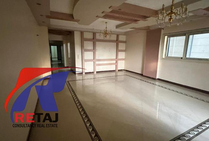 8606806 - Property Image 2