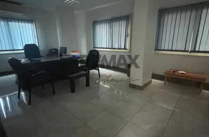 Show Room - Studio - 7+ Bathrooms for sale in Al Orouba St. - El Korba - Heliopolis - Masr El Gedida - Cairo