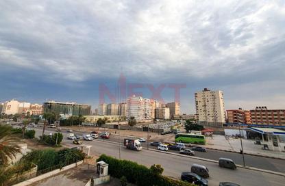 شقة - 3 غرف نوم - 3 حمامات للبيع في سموحة - حي شرق - الاسكندرية