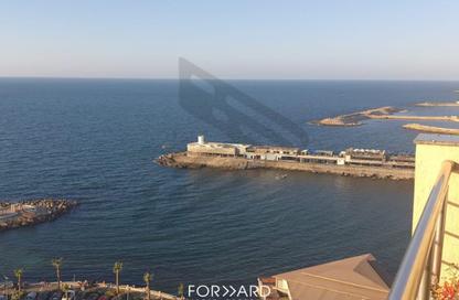 شقة - 4 غرف نوم - 3 حمامات للبيع في طريق الجيش - جليم - حي شرق - الاسكندرية